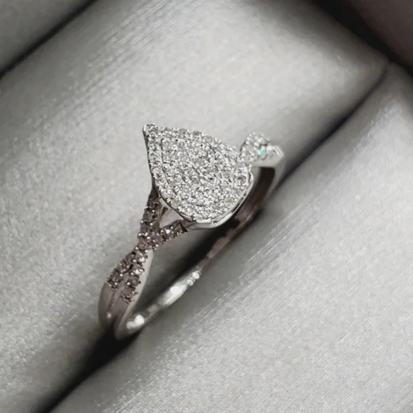 10k Solid White Gold Genuine Diamond Pave Pear Twist Ring - Picture 3 of 3